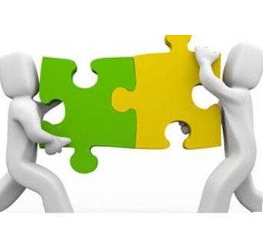 ما الذي يجب الانتباه إليه عند استخدام آلة التشكيل بالحقن